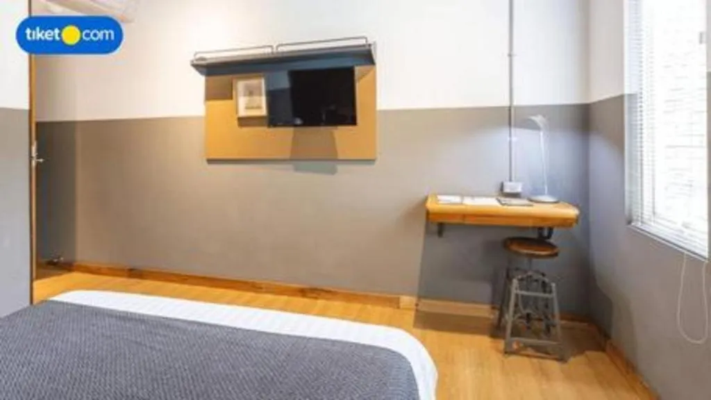 Bed in The House Tour Middletown