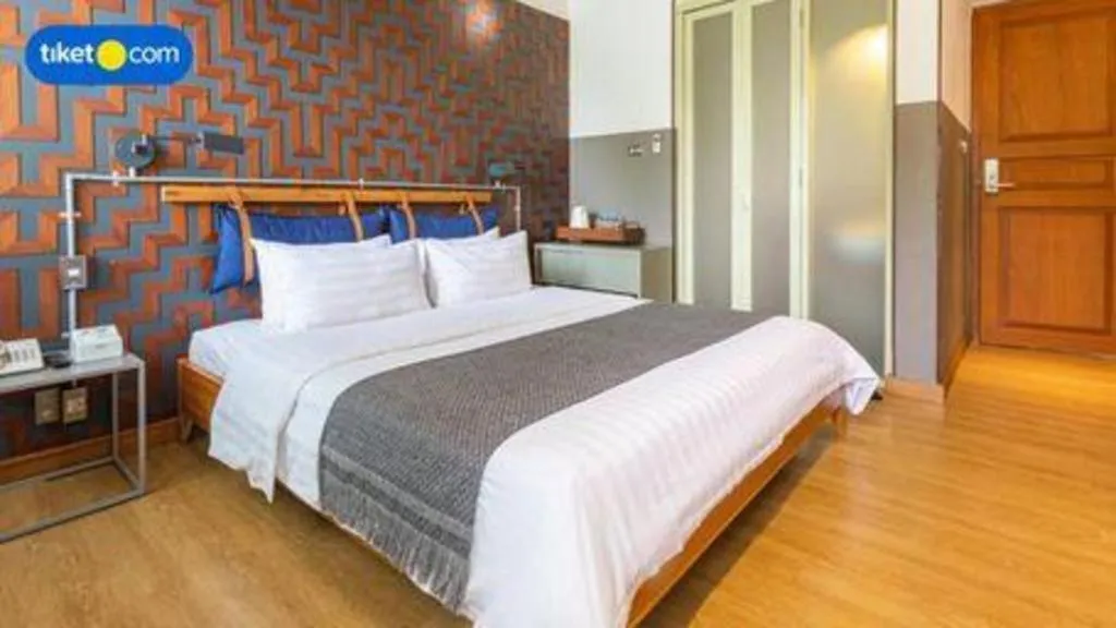 Bed in The House Tour Middletown