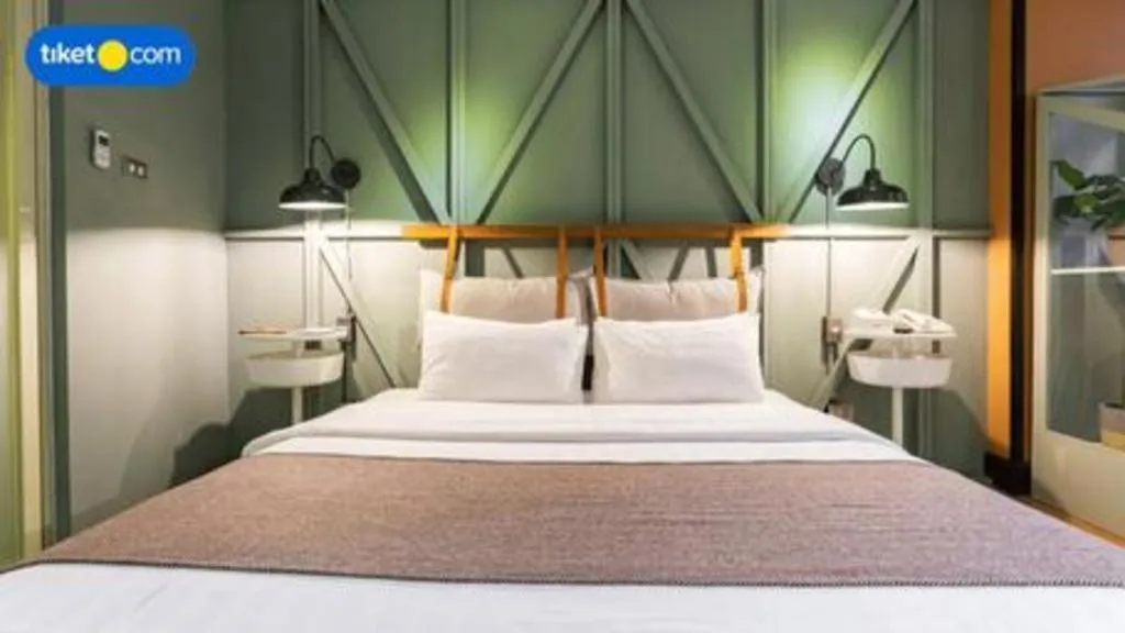 Bed in The House Tour Middletown