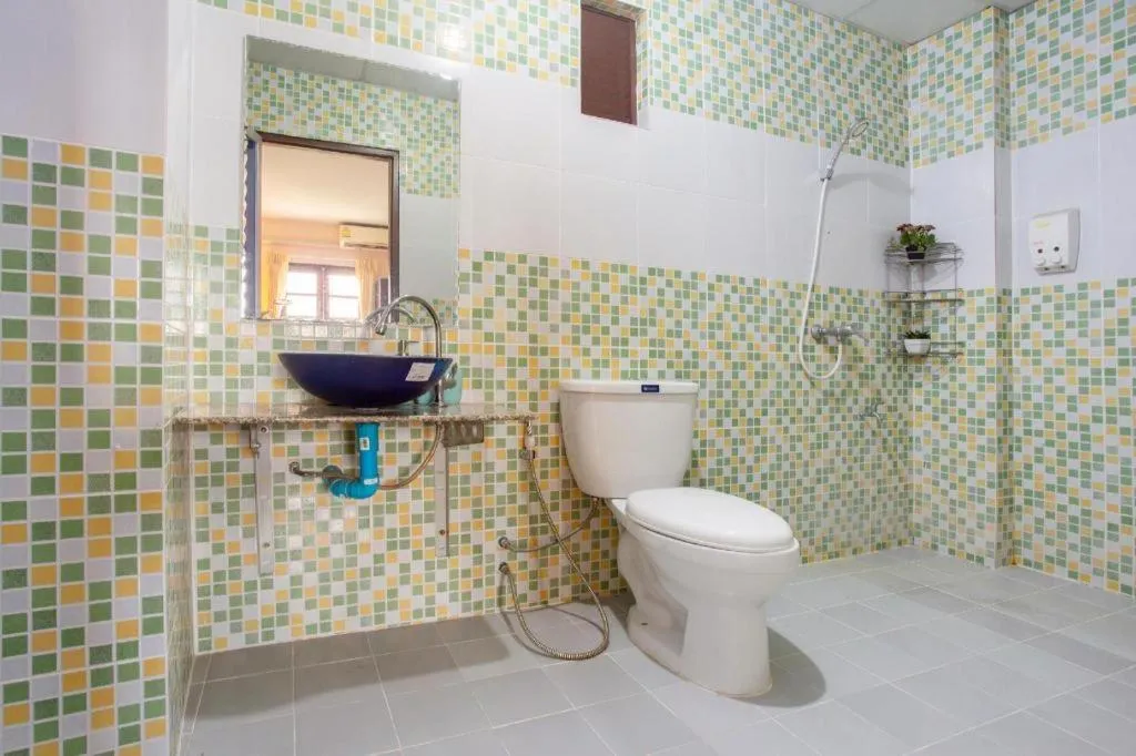 OYO 75356 Thipsiri Lodge