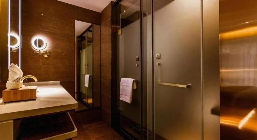 James Joyce Coffetel Xi'an Zhonglou Xiaonanmen Food Street