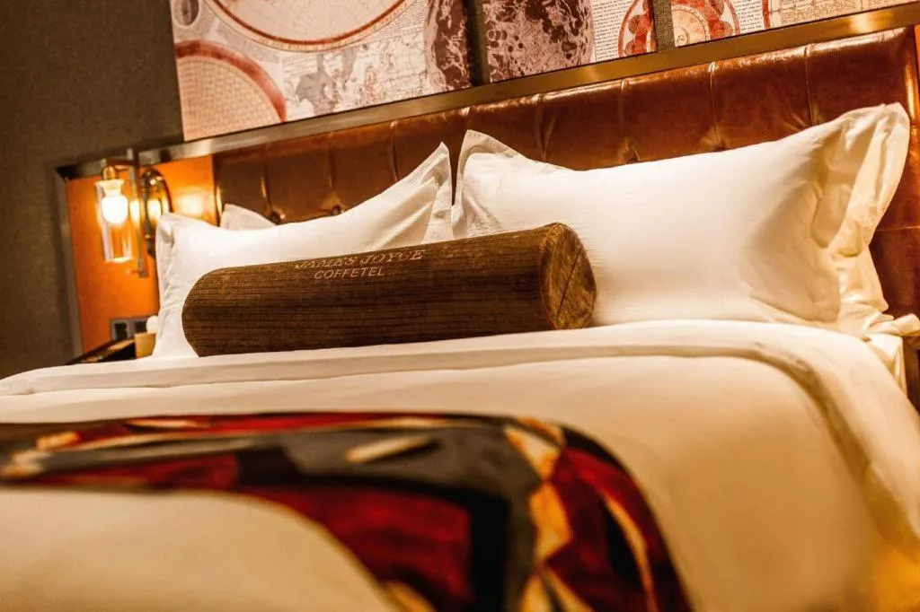 Bed in James Joyce Coffetel Xi'an Zhonglou Xiaonanmen Food Street