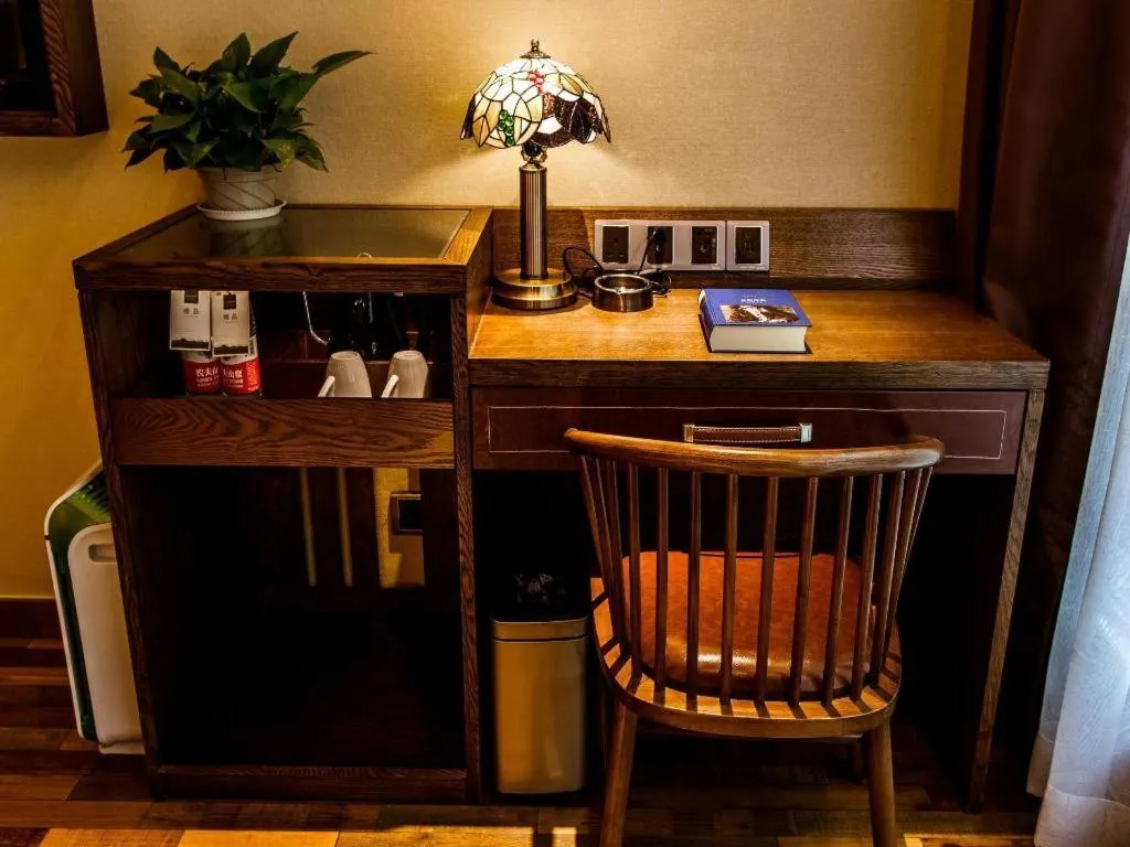 James Joyce Coffetel Xi'an Zhonglou Xiaonanmen Food Street