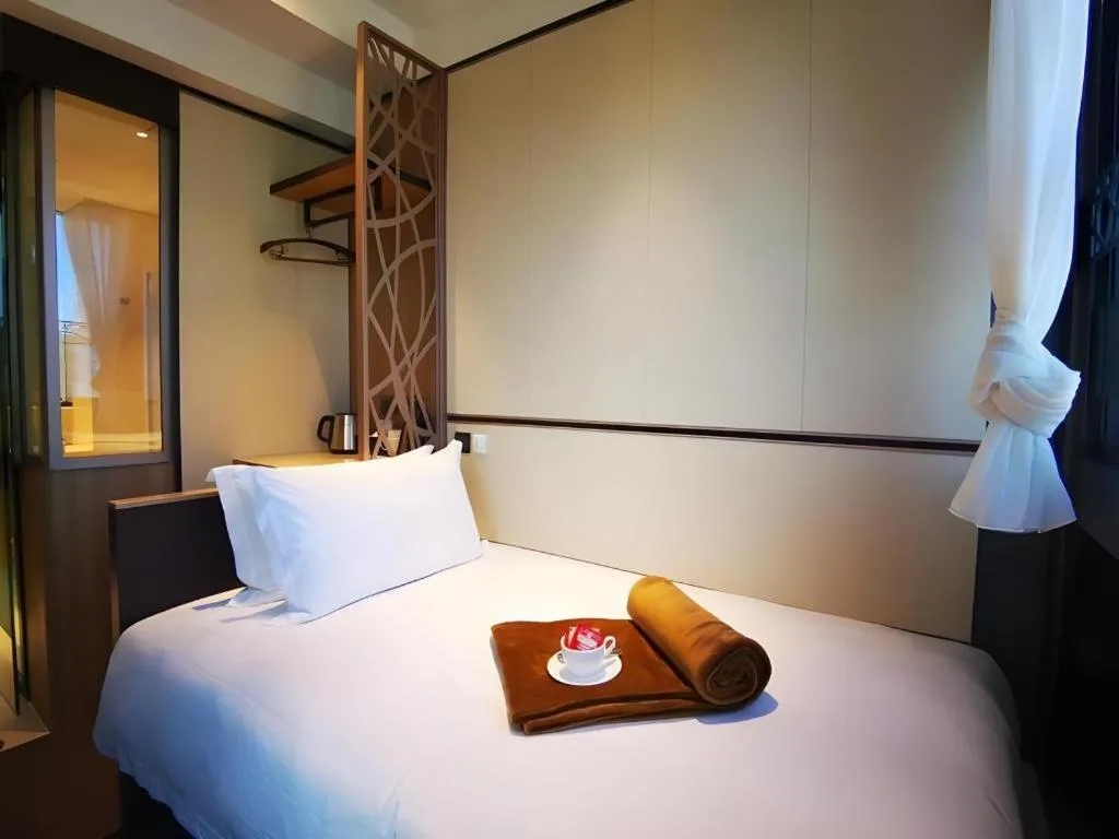 Bed in Ehotel