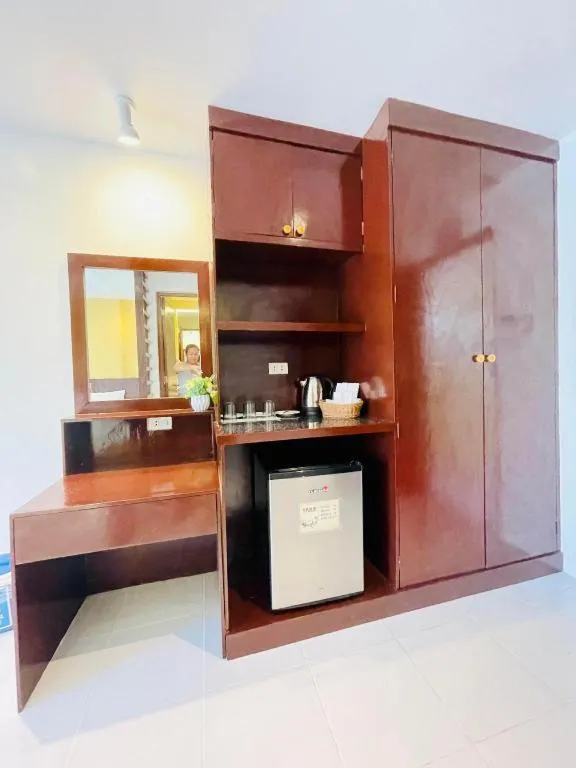 Alice in Wonderland Beach Hotel