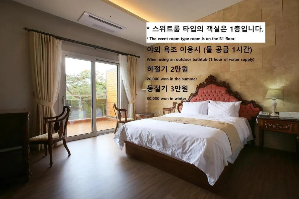 Bed in hotel gallery