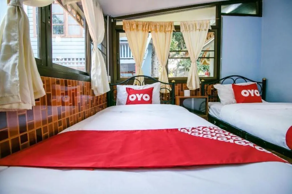 Bed in Raknatee Resort