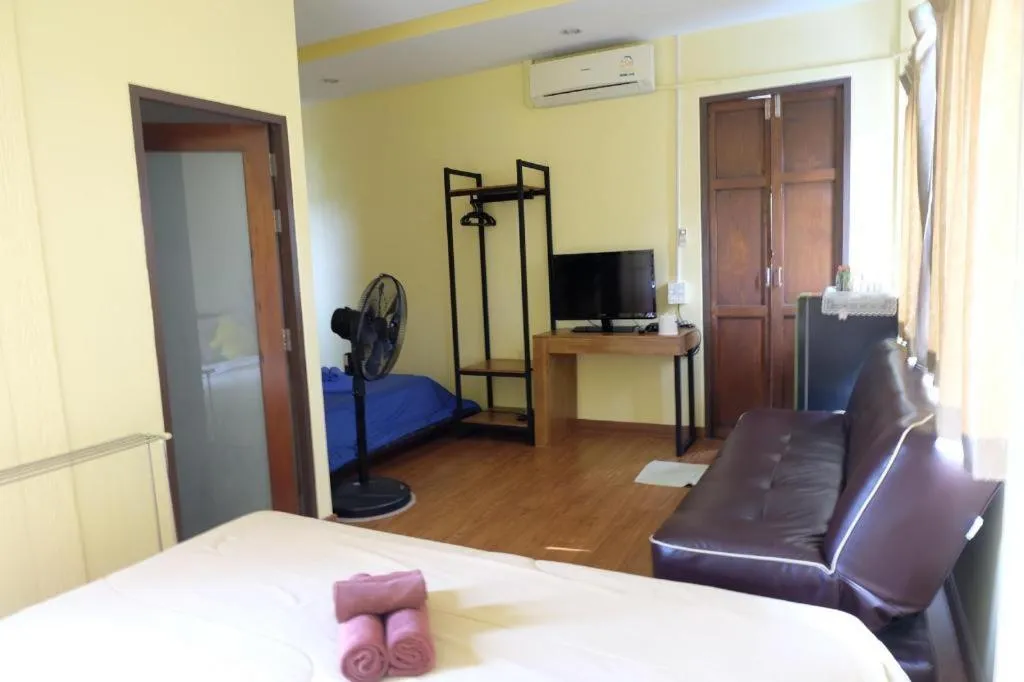 Bed in BAAN PITUMATA AMPHAWA