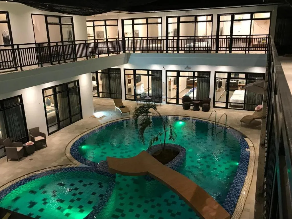 White Breeze Palawan Boutique Hotel