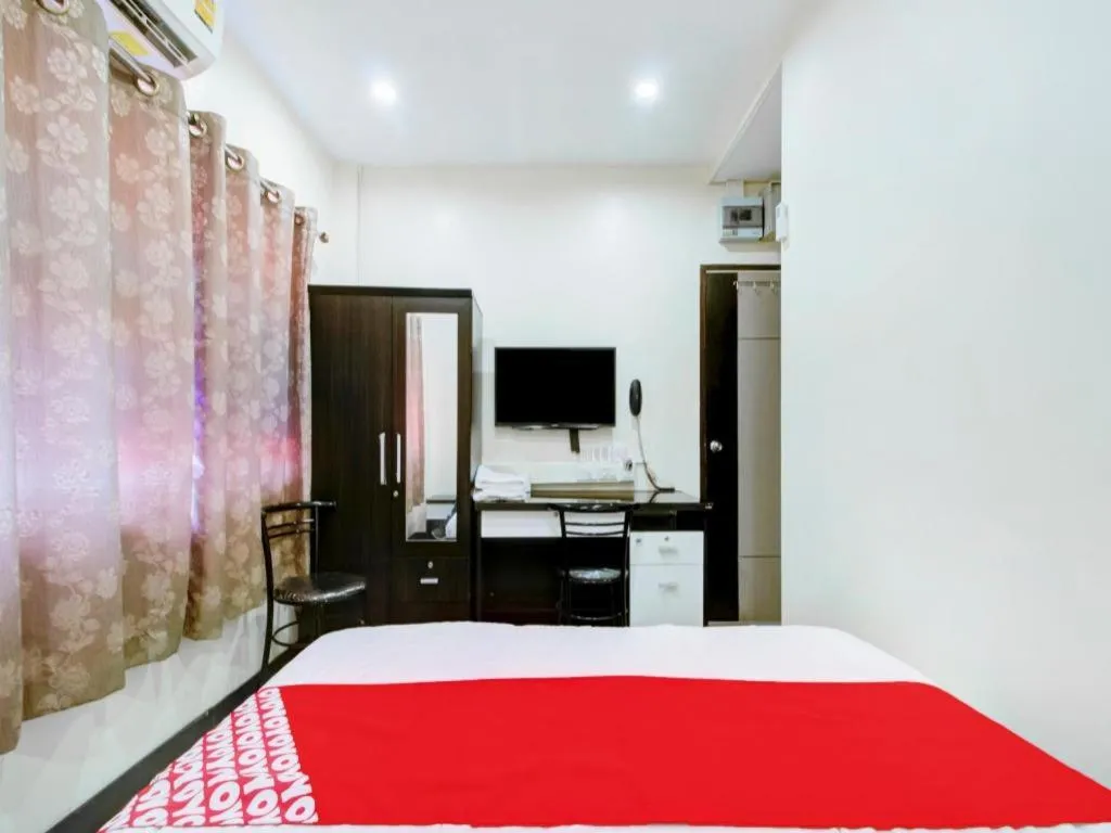 Bed in OYO 253 KK 11 Boutique Inn