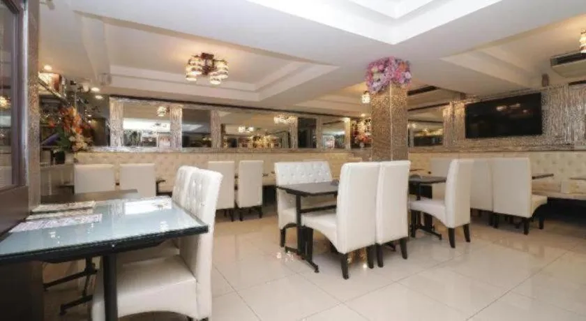 OYO 253 KK 11 Boutique Inn