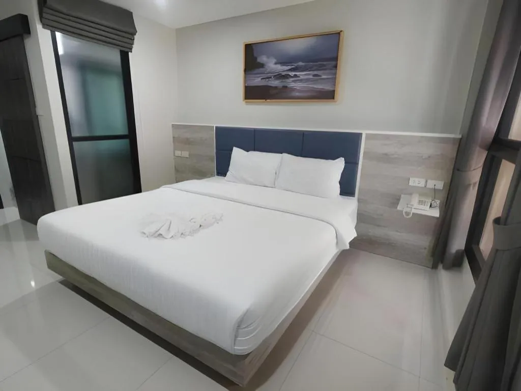 Bed in Sattahip 9 Boutique Hotel