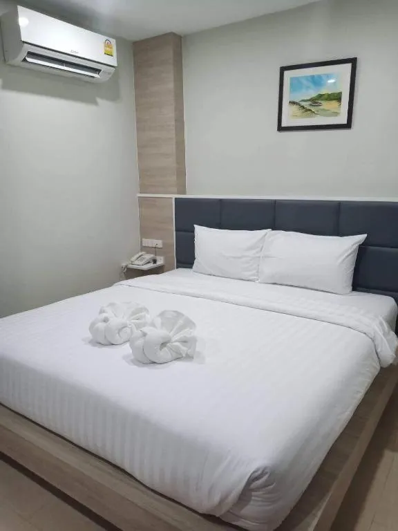 Bed in Sattahip 9 Boutique Hotel