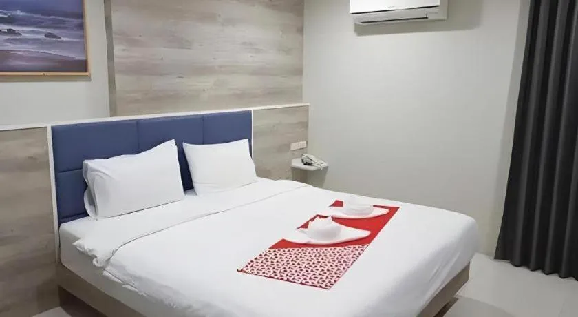 Bed in Sattahip 9 Boutique Hotel