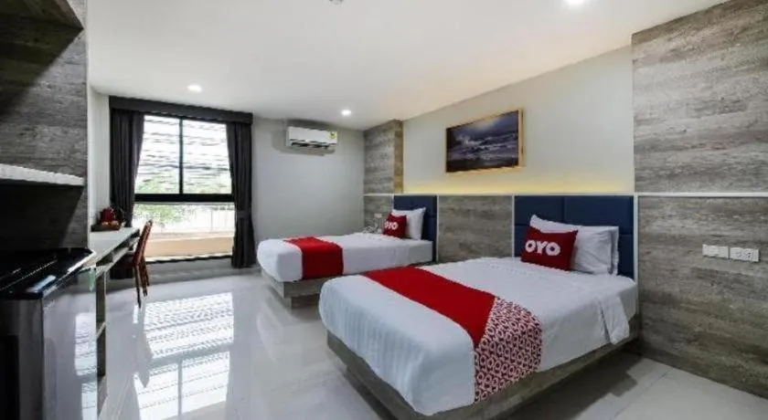 Bed in Sattahip 9 Boutique Hotel