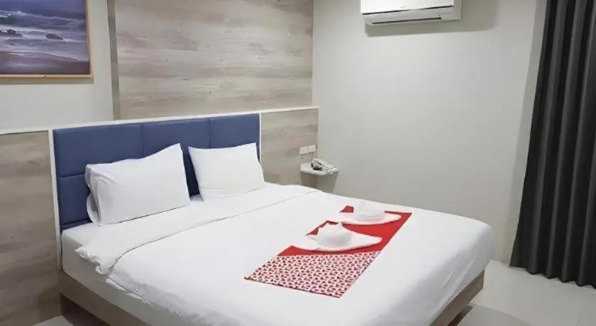 Bed in Sattahip 9 Boutique Hotel
