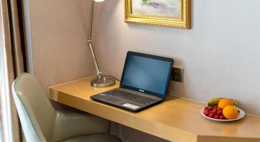 Vienna Hotel Nanning Xiangsi Lake University Town