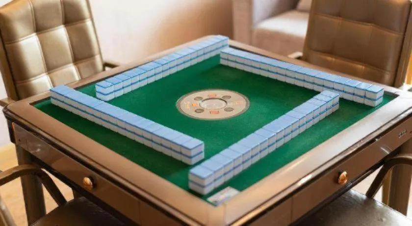 Vienna Hotel Nanning Xiangsi Lake University Town