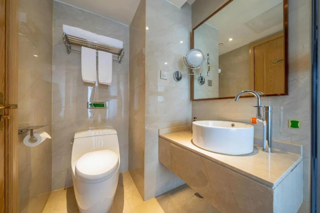 Vienna Hotel Nanning Xiangsi Lake University Town