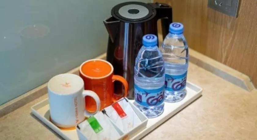 Vienna Hotel Nanning Xiangsi Lake University Town