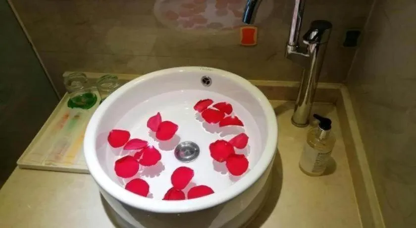 Vienna Hotel Nanning Xiangsi Lake University Town