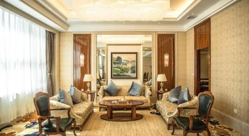 Shanghai Fuyue Hotel