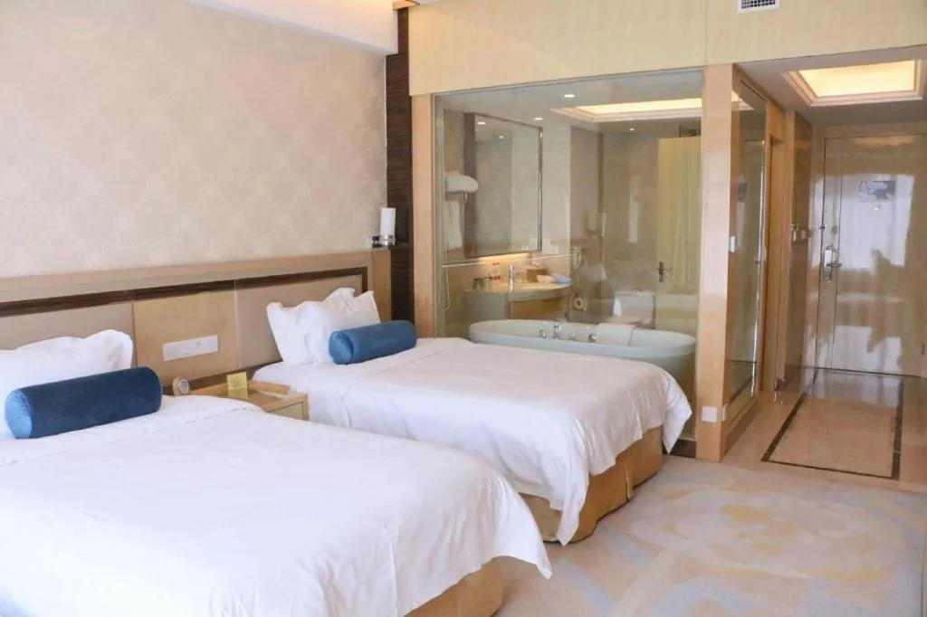 Bed in Shanghai Fuyue Hotel