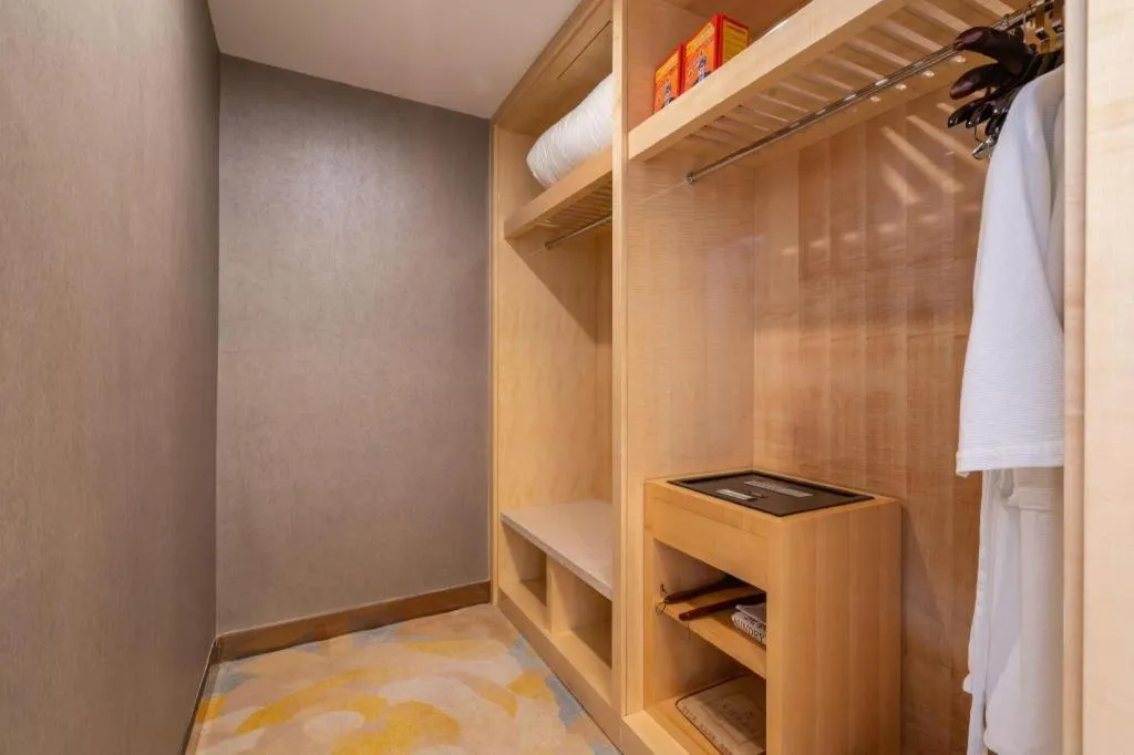 Shanghai Fuyue Hotel