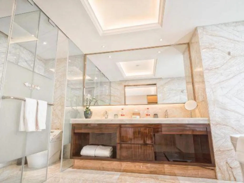 Shanghai Fuyue Hotel