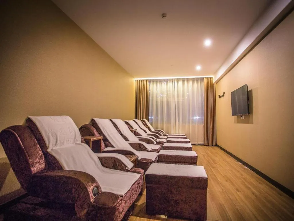 Shanghai Fuyue Hotel