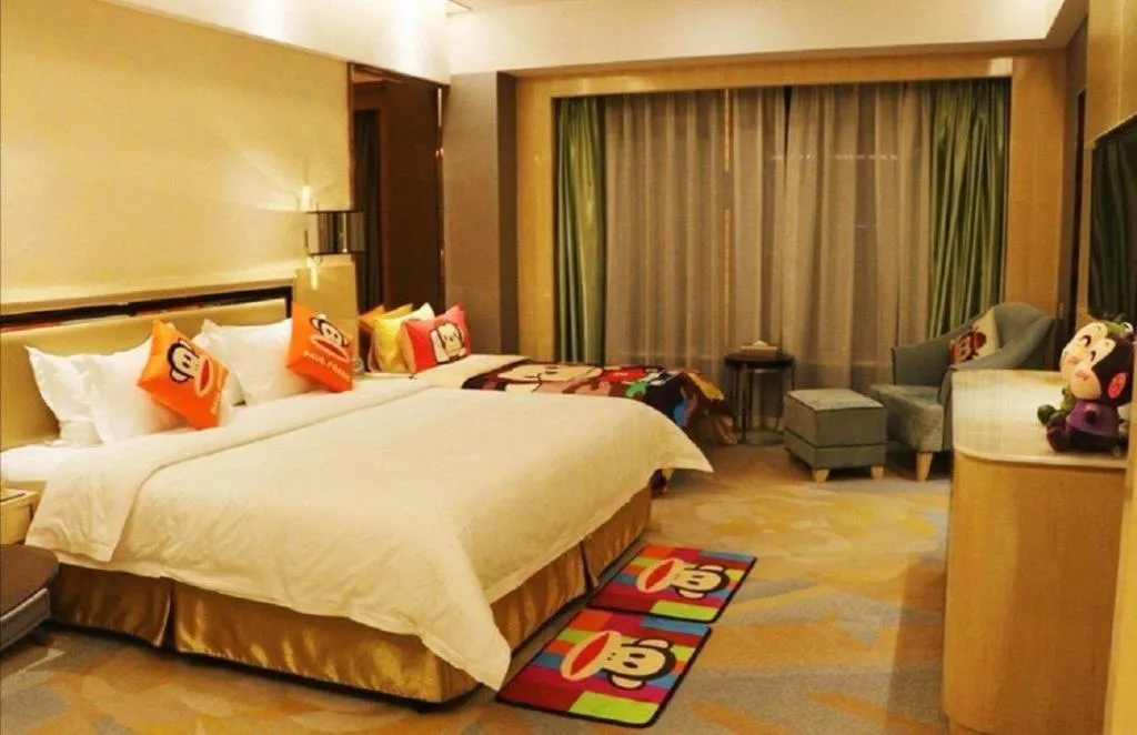 Bed in Shanghai Fuyue Hotel