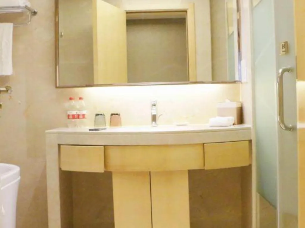 Shanghai Fuyue Hotel