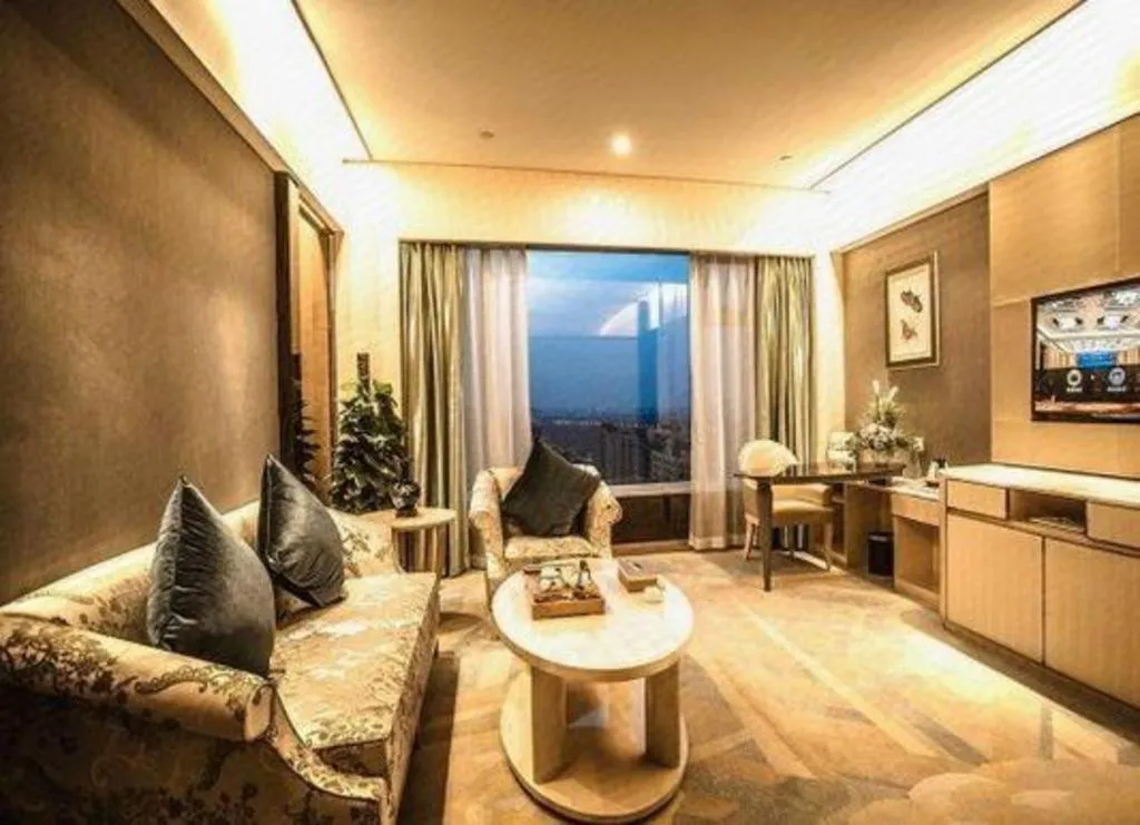 Shanghai Fuyue Hotel