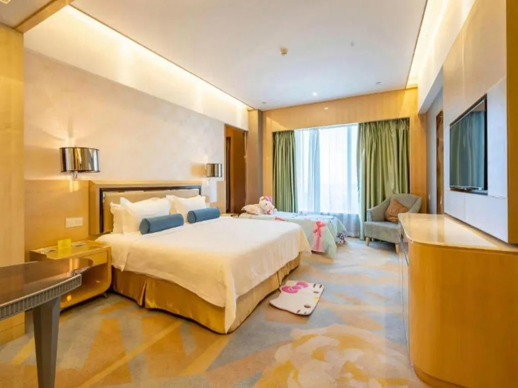 Bed in Shanghai Fuyue Hotel