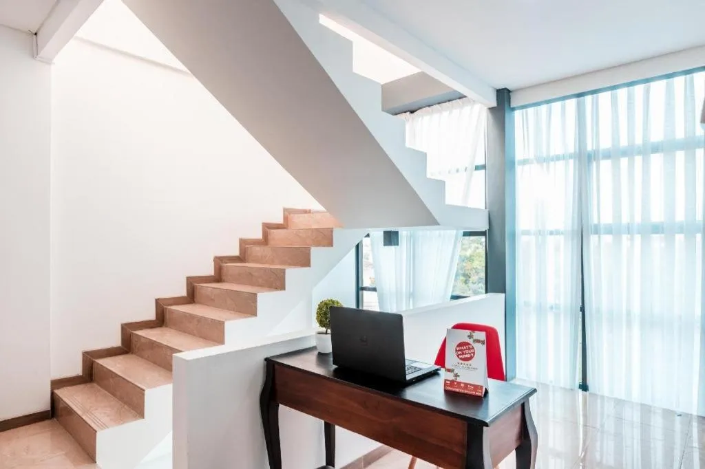 OYO 1580 D'rhea Syariah