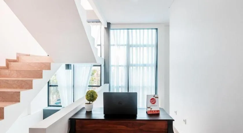 OYO 1580 D'rhea Syariah