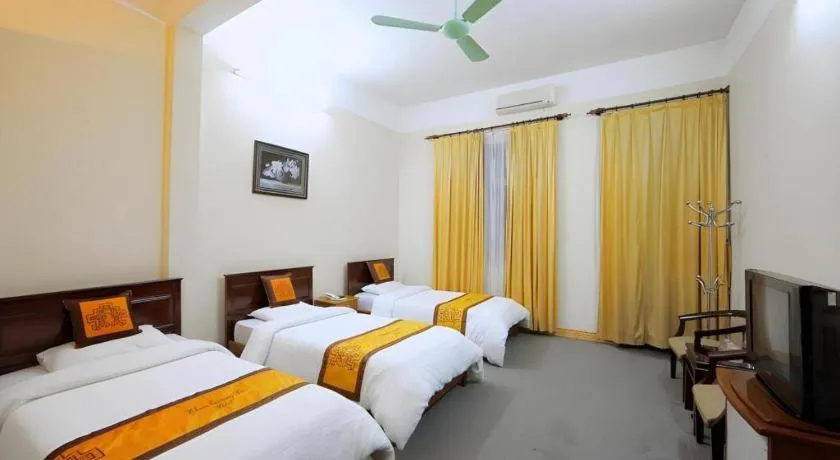 Bed in Khan Quang Do Hotel