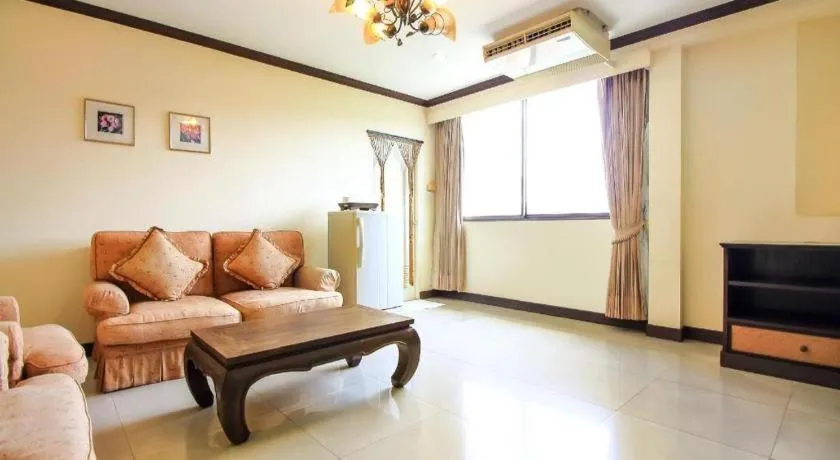 OYO 383 White inn hotel