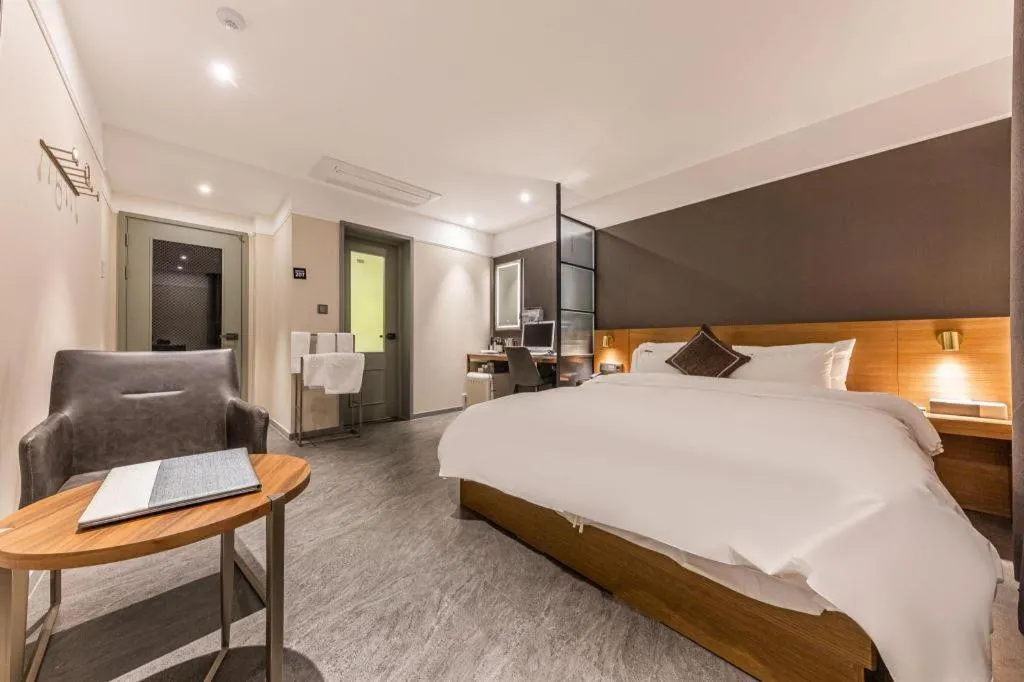 Bed in Cheongju Maryjane Hotel