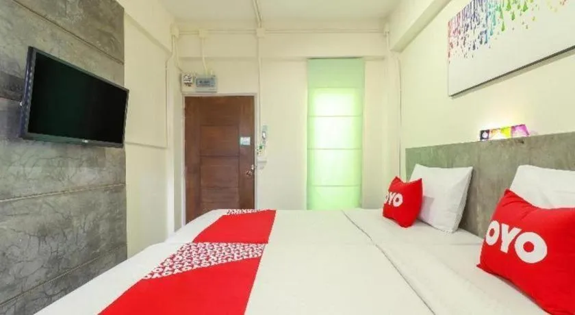 Bed in OYO 412 7 Days Hotel