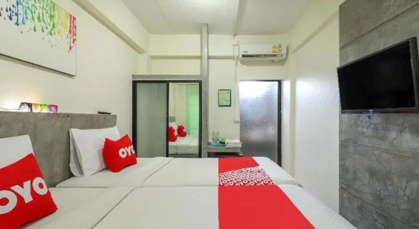 Bed in OYO 412 7 Days Hotel