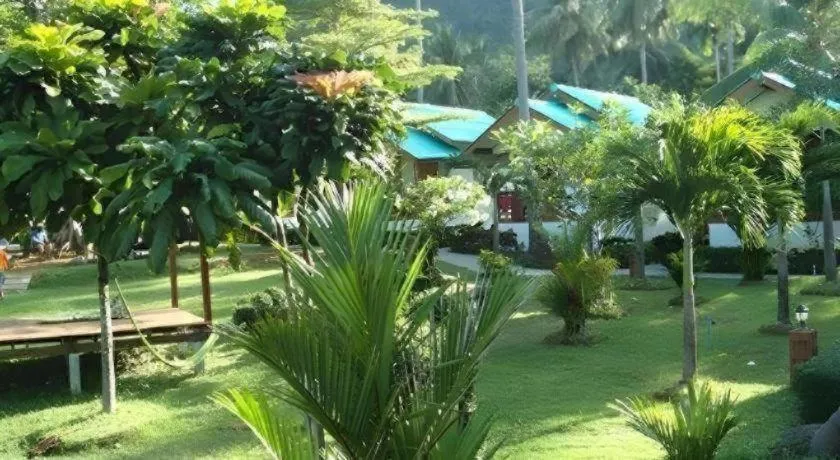 Green Cottage Beach Resort