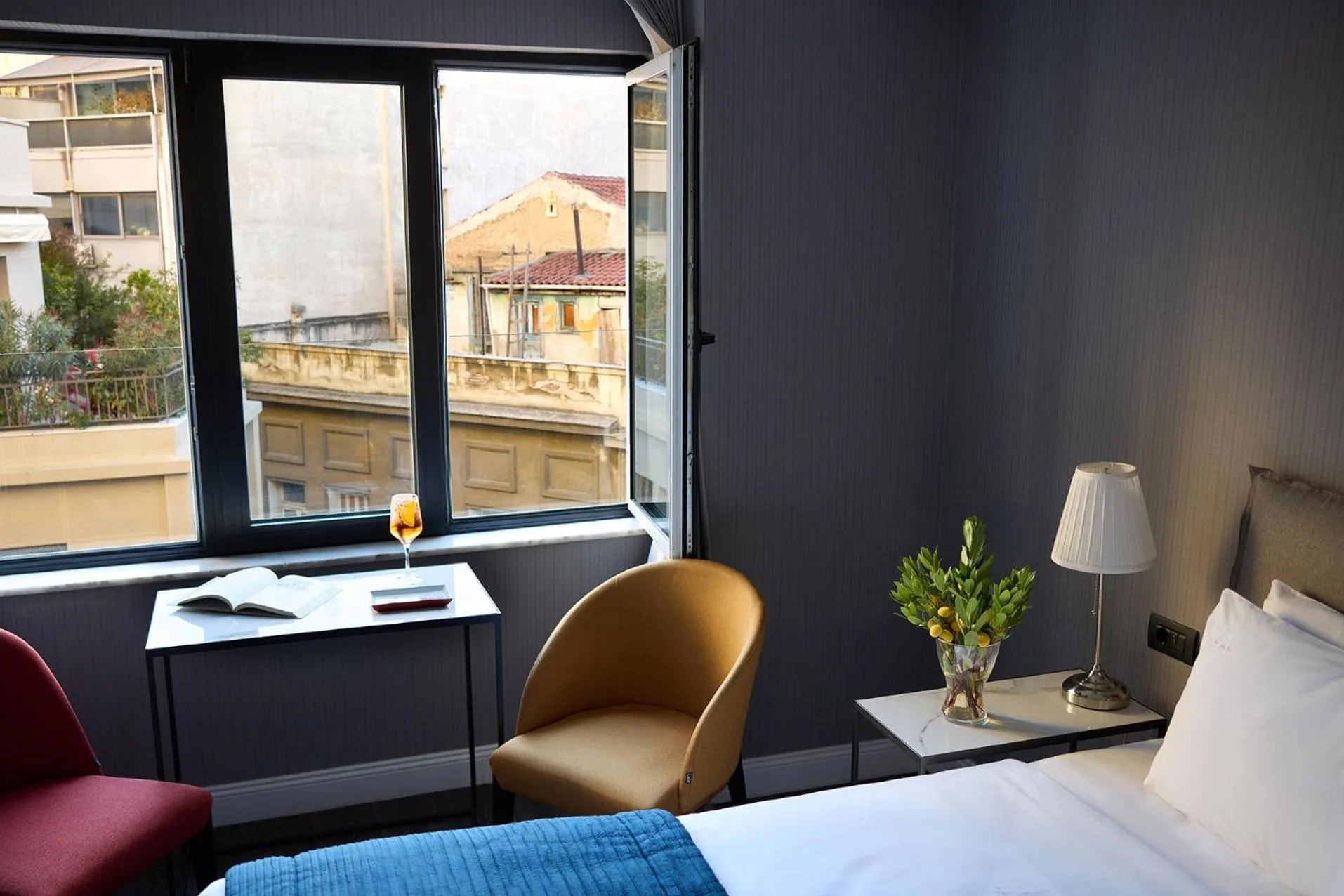 City view, Bed in Astor Hotel Athens