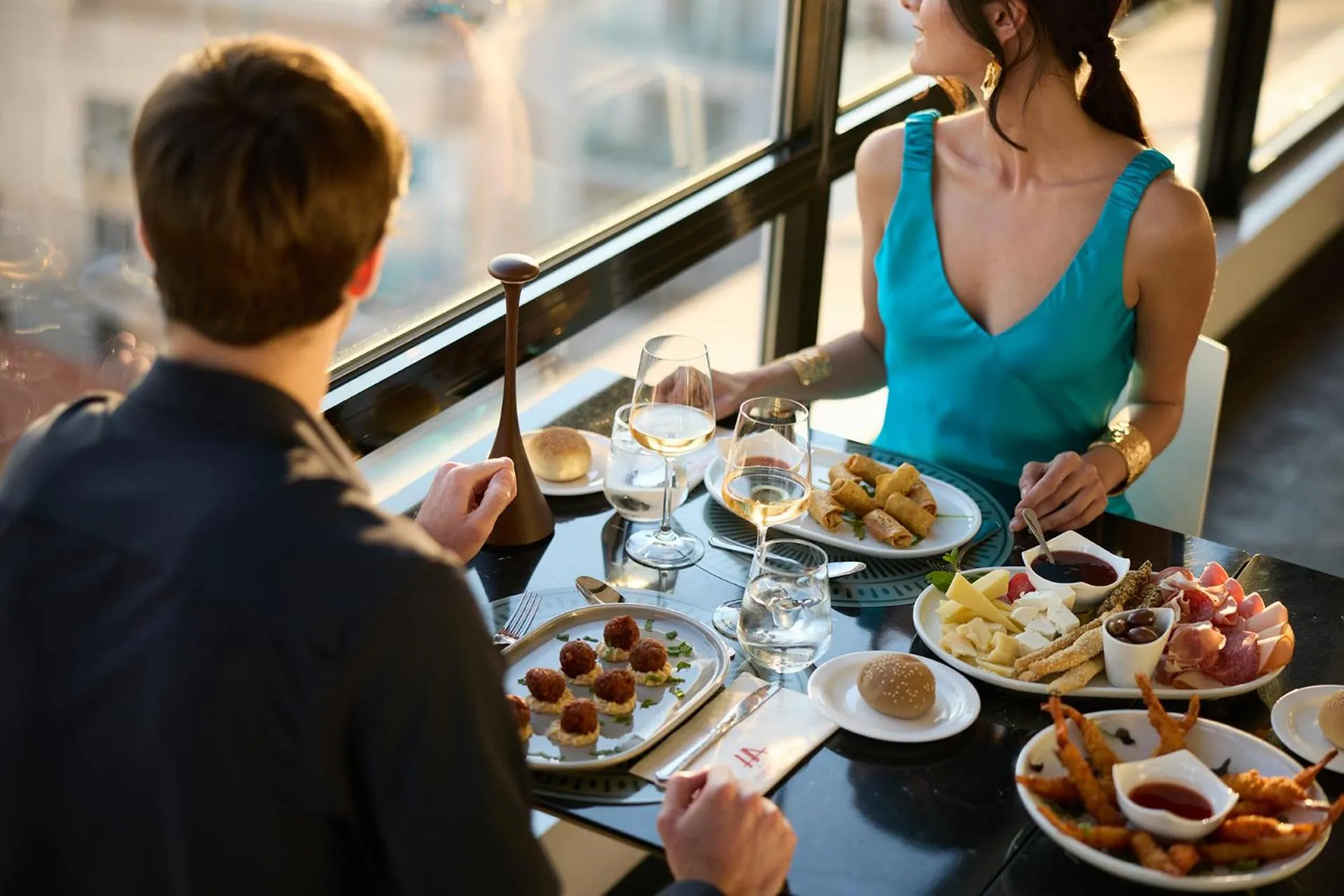 Restaurant/places to eat in Astor Hotel Athens