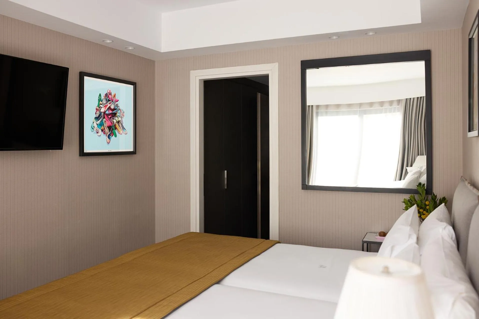 Bed in Astor Hotel Athens