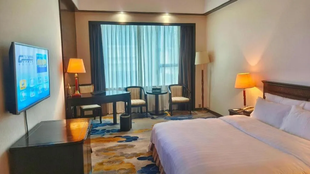 Bed in Metropolitan Hotel