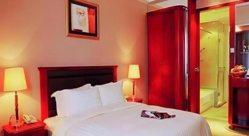 Bed in Metropolitan Hotel