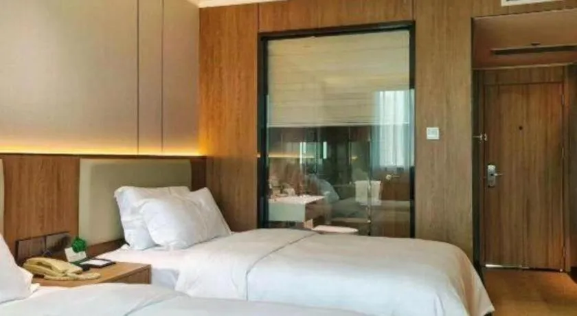 Bed in Metropolitan Hotel