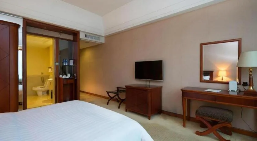 Bed in Metropolitan Hotel