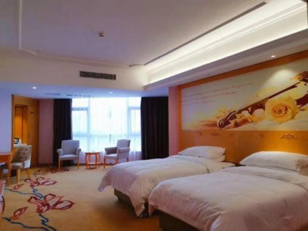 Bed in Vienna Hotel Guangdong Xinyi Jiaoyucheng River View